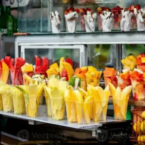 Frutas tropicais ao longo do dia