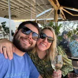 Garrafa de vinho especial para brindarmos uma semana de casados