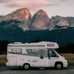 Caixinha para uma aventura de motorhome pela Europa (Lua de Mel 2.0)